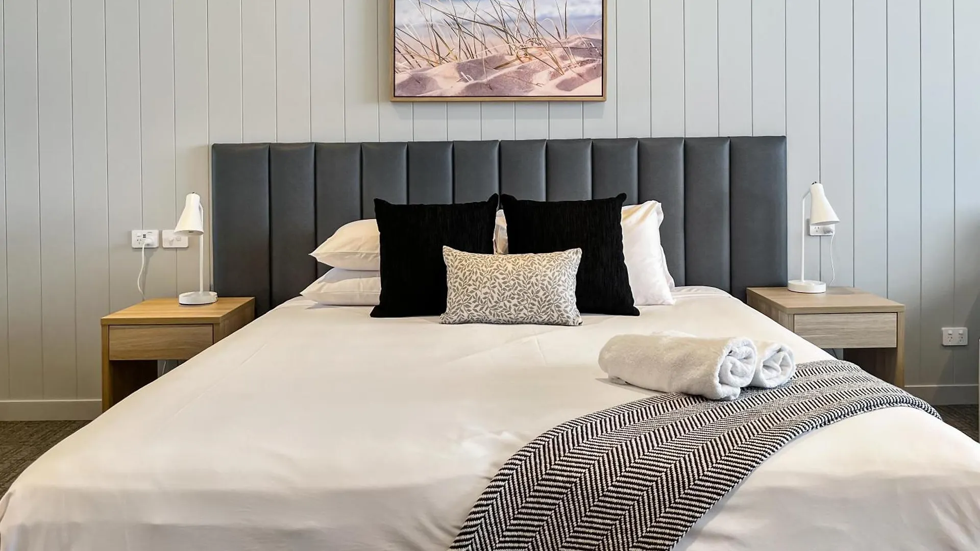 Hotel Bli Bli Suites